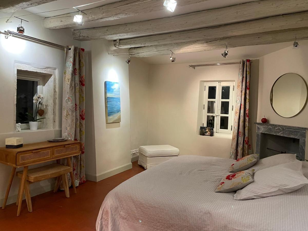 Ermitage Notre Dame De Vacquieres Bed & Breakfast Noves ภายนอก รูปภาพ