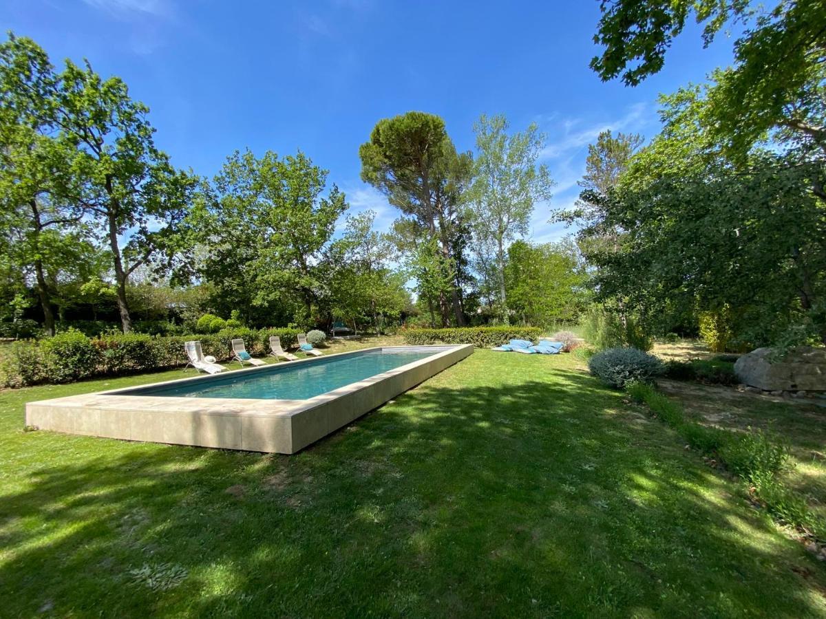 Ermitage Notre Dame De Vacquieres Bed & Breakfast Noves ภายนอก รูปภาพ