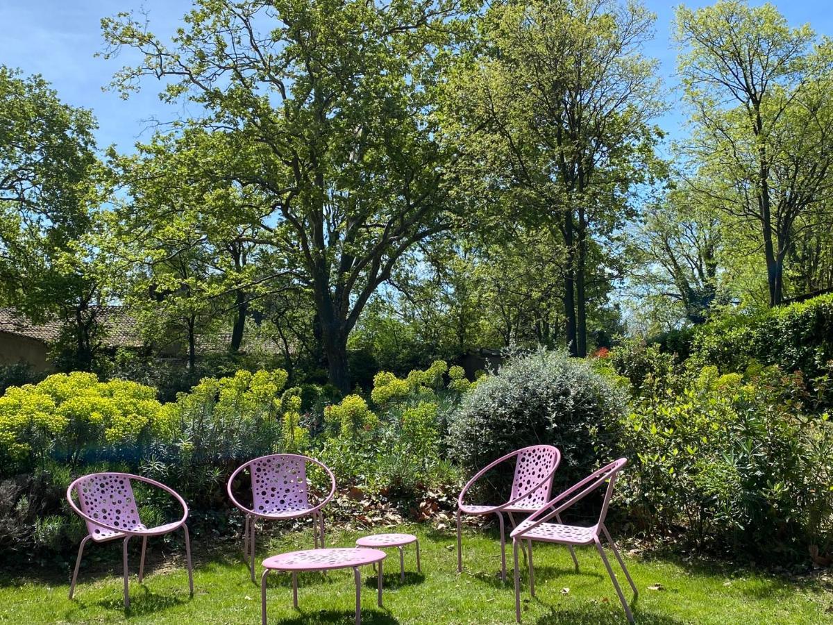 Ermitage Notre Dame De Vacquieres Bed & Breakfast Noves ภายนอก รูปภาพ