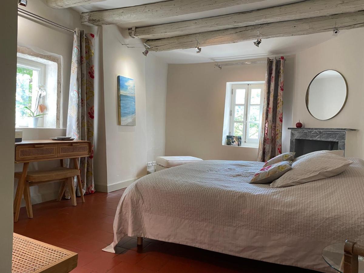 Ermitage Notre Dame De Vacquieres Bed & Breakfast Noves ภายนอก รูปภาพ