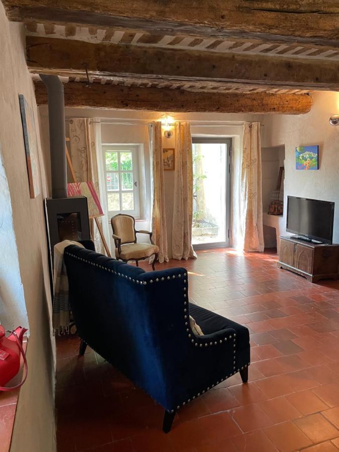 Ermitage Notre Dame De Vacquieres Bed & Breakfast Noves ภายนอก รูปภาพ